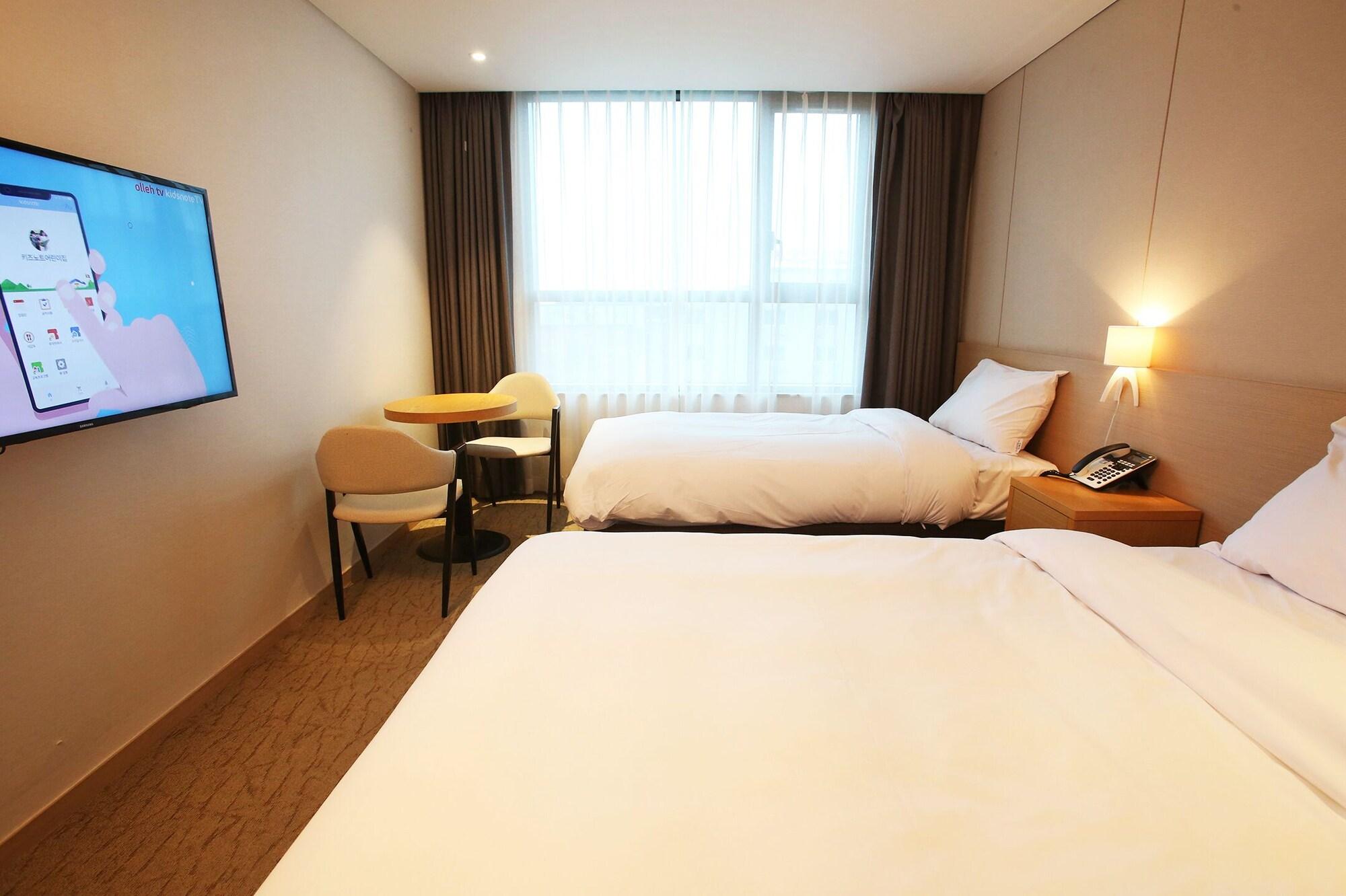 סאוגוויפו Hotel Winstory מראה חיצוני תמונה