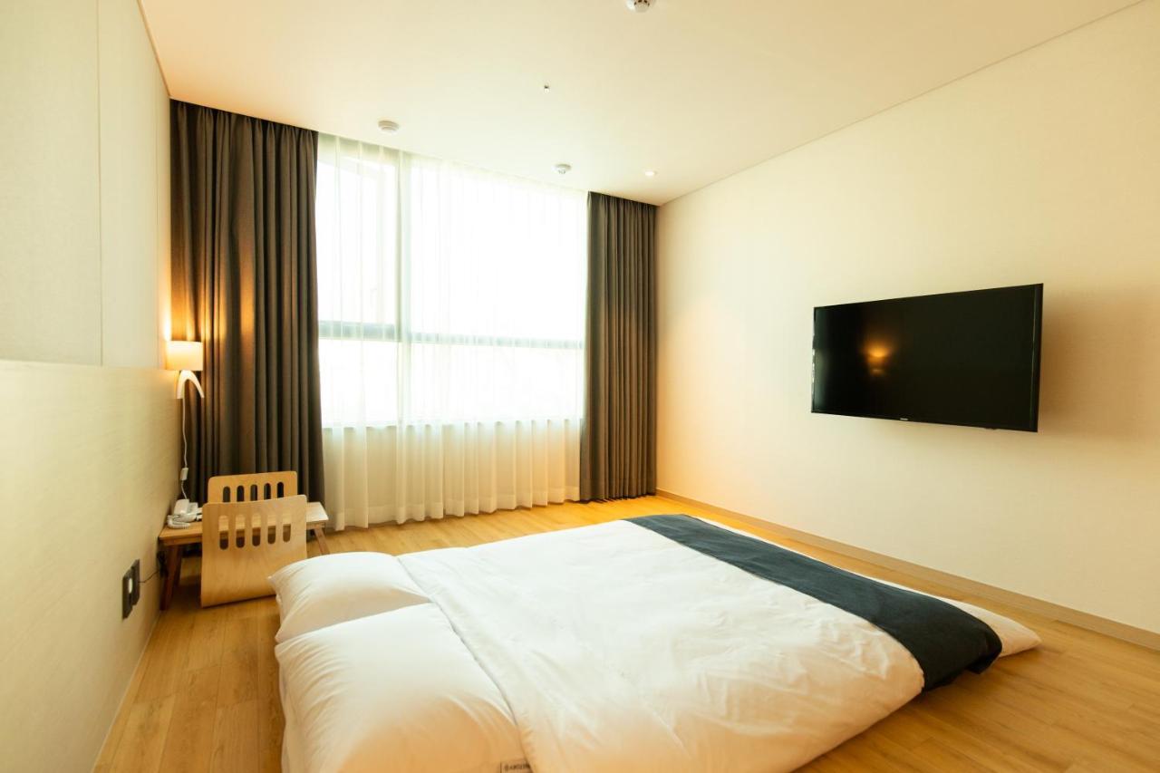סאוגוויפו Hotel Winstory מראה חיצוני תמונה