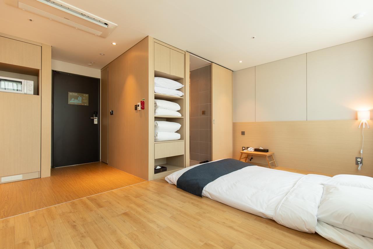 סאוגוויפו Hotel Winstory מראה חיצוני תמונה