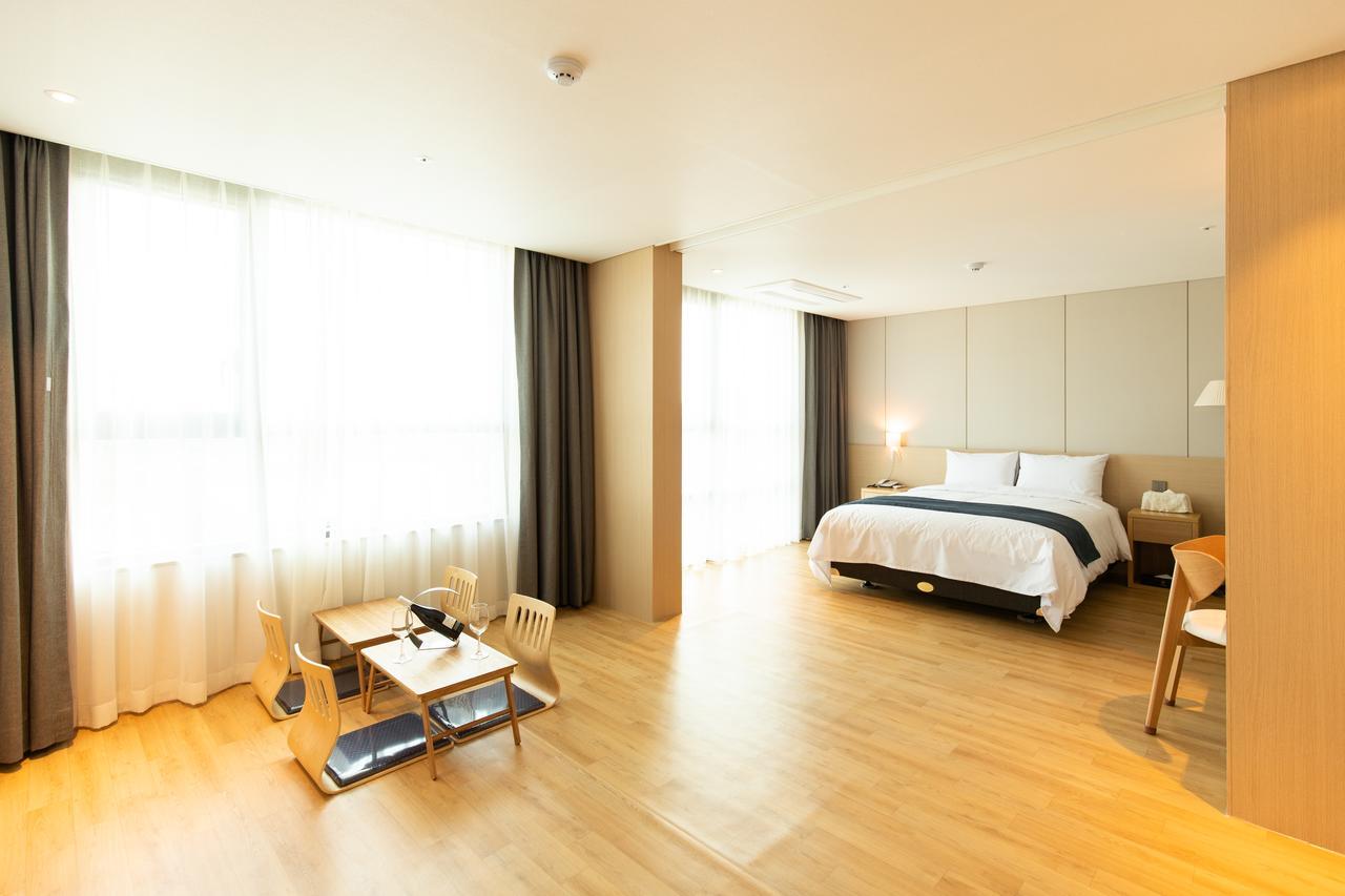 סאוגוויפו Hotel Winstory מראה חיצוני תמונה