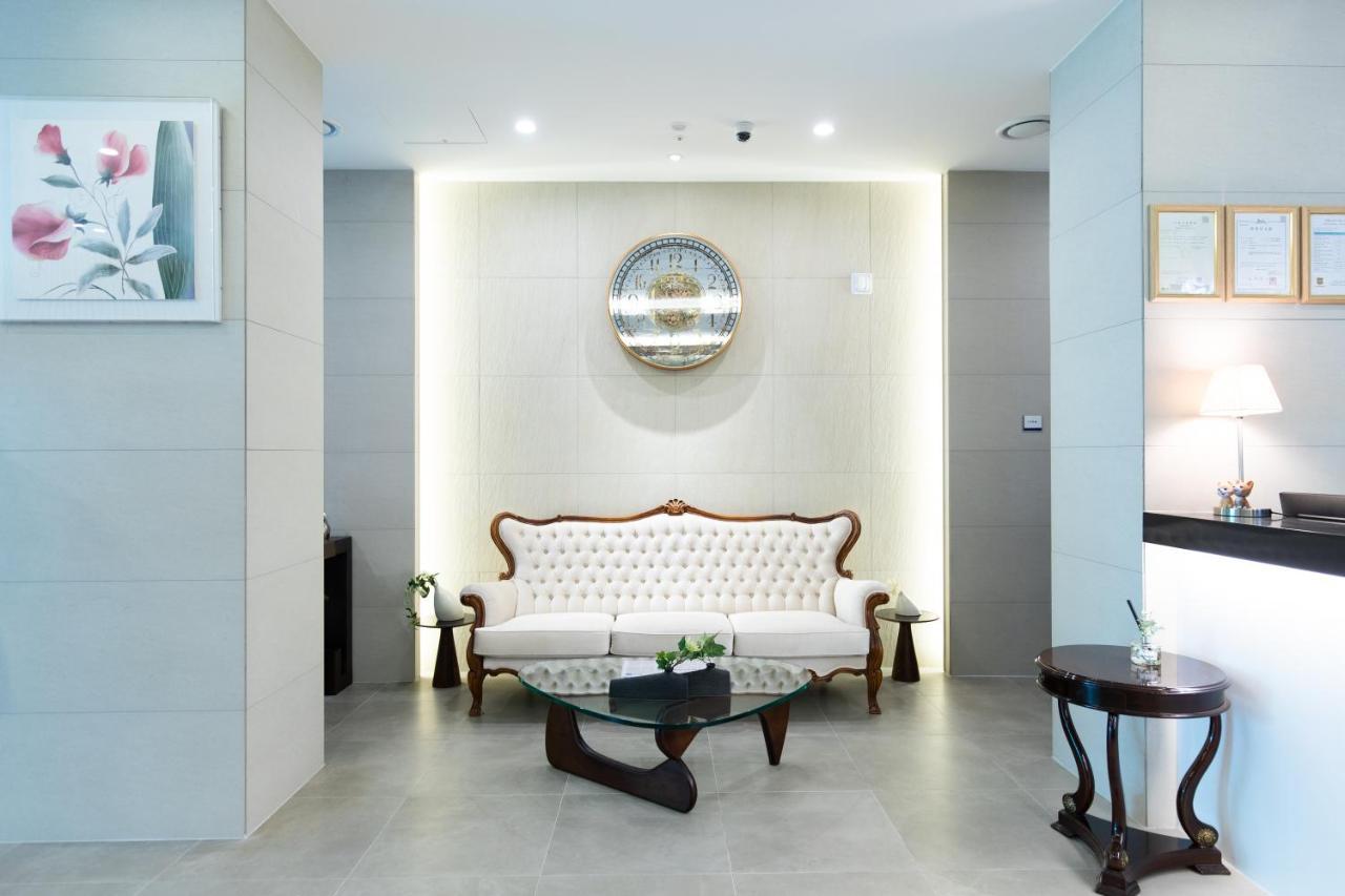 סאוגוויפו Hotel Winstory מראה חיצוני תמונה